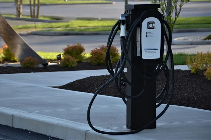 Le gouvernement français veut 5x plus de bornes de recharge en 2035