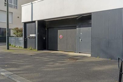 Parking Tramway Longchamp - rue Marie-Thérèse Eyquem - Nantes