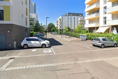 Parking Tramway Le Ried - place du Docteur - Hœnheim