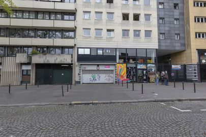 Parking Métro Jaurès - quai de la Loire - Paris 19