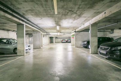 Parking Métro Cour Saint-Émilion 3 - Paris 12