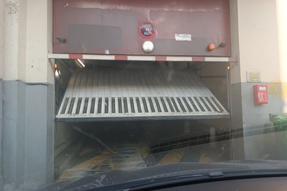 Parking Métro Couronnes -25 boulevard de Belleville - Paris 11