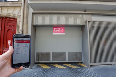 Parking Métro Liège - rue de Saint Pétersbourg - Paris 8