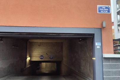 Parking 14 rue paul emile victor - Massy
