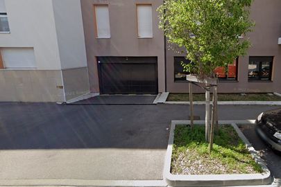 Parking Rue Dr Frédéric Dugoujon - rue de la gare - Meyzieu