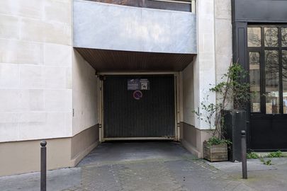 Parking Métro Alésia - rue Montbrun - Paris 14