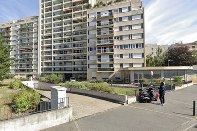 Parking Square Etienne Jarrousse - rue Jean Jaurès - Vanves