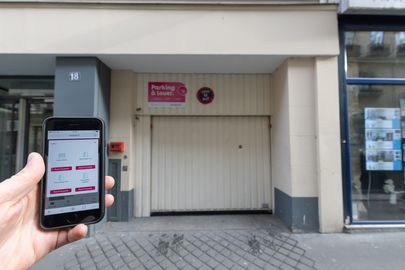 Parking Jardin Yilmaz Güney - rue D'hauteville - Paris 10