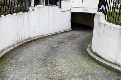 Parking Square Charles de Gaulle - 51 rue Jean Bleuzen - Vanves