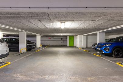 Parking Buttes Chaumont - Botzaris - Paris