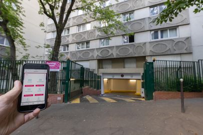 Parking Buttes Chaumont - place des Fêtes - Paris