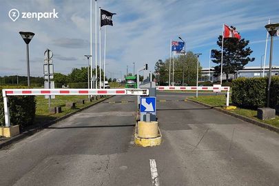 Parking Paris - Aéroport Roissy CDG - Van der Valk Hotel