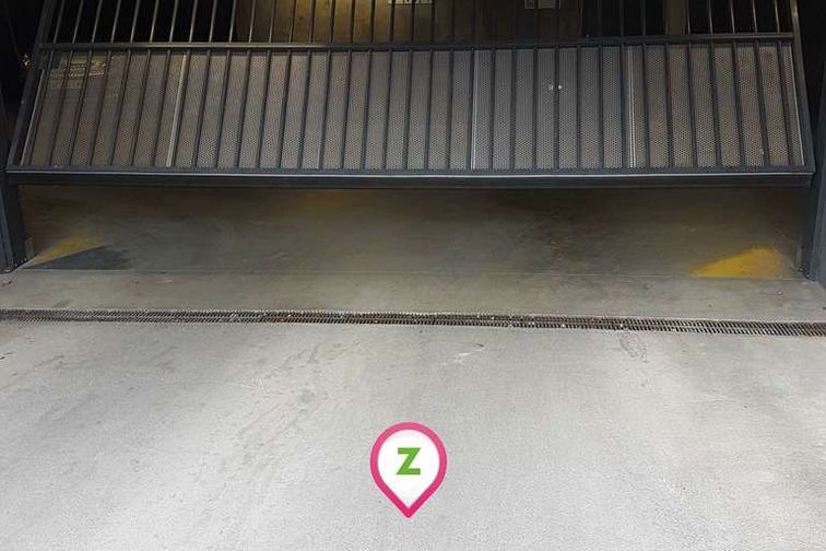 Clermont-Ferrand - La Glacière - Trémonteix - Parking réservable en ligne - Clermont-Ferrand