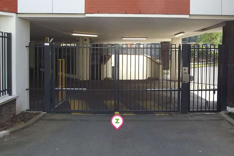 Villeneuve-d'Ascq - Stade Pierre Mauroy - Triolo - Parking réservable en ligne - Villeneuve-d'Ascq