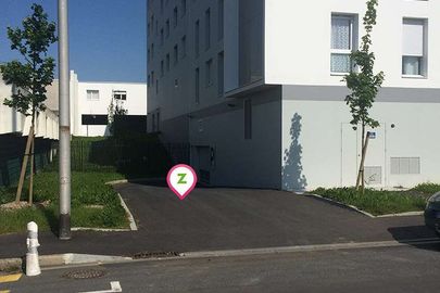 Parking Caen - Côte de Nâcre - avenue de Thiès