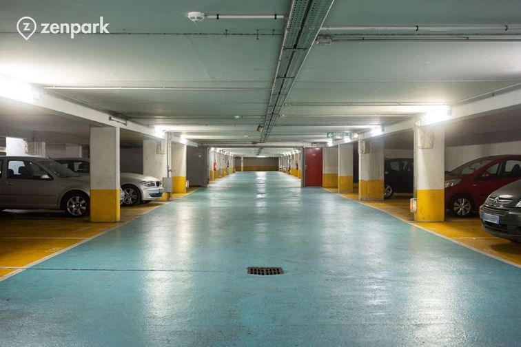 Paris - Porte de Montmartre - Ibis Budget - Parking réservable en ligne - Paris