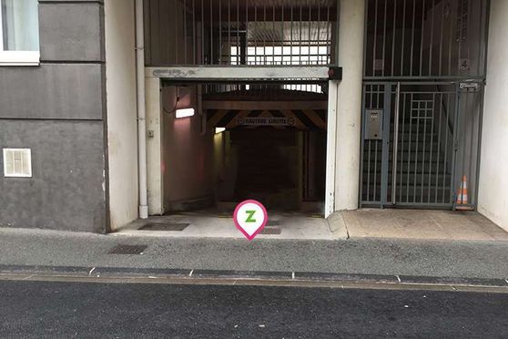 Vignette parking Clermont-Ferrand - place de Jaude - Sainte-Madeleine