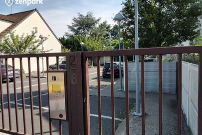 Vignette parking Paris - Aéroport Roissy CDG - 7ème avenue