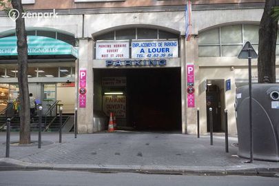 Parking Paris - Marché des Batignolles - Parc Clichy-Batignolles