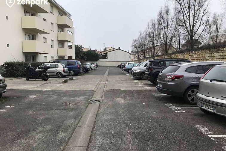 Bordeaux - Chartrons - Musée du vin - Parking réservable en ligne - Bordeaux