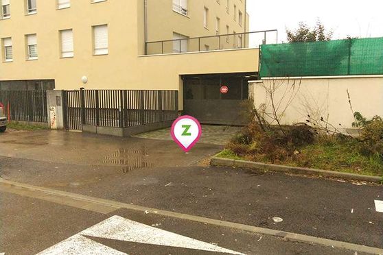 Vignette parking Grenoble - Stade Auguste Delaune - Maison Communale