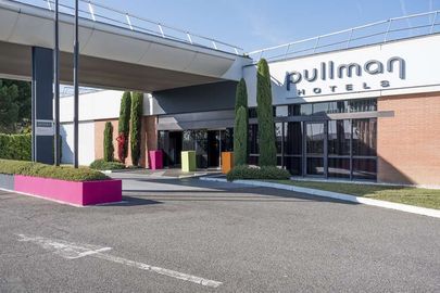Parking Toulouse - Aéroport Toulouse-Blagnac - Hôtel Pullman