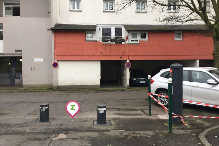 Villeneuve-d'Ascq - place Van Gogh - Mairie - Parking réservable en ligne - Villeneuve-d'Ascq