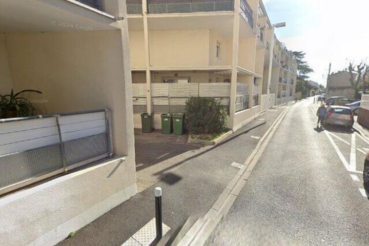 Nîmes - Cimetière Saint-Baudile - route de Beaucaire - Parking réservable en ligne - Nîmes