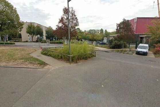 Vignette parking Dijon - Grésilles - Poste