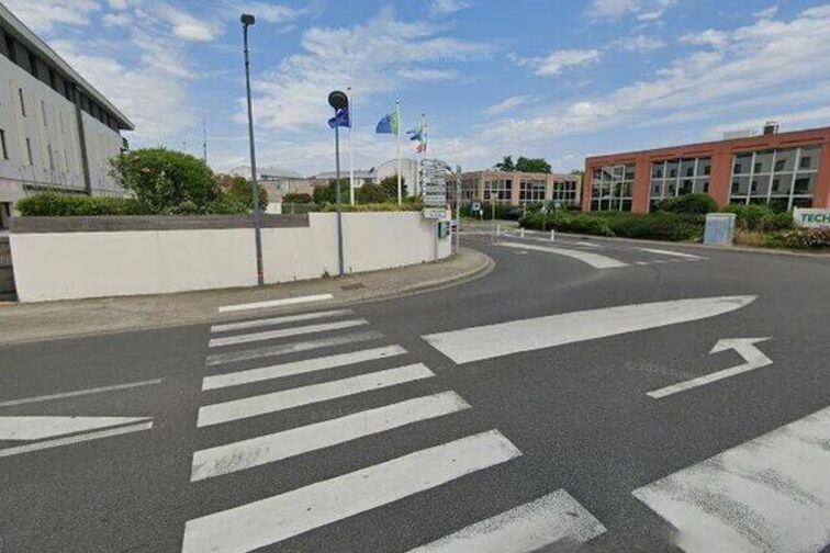 Toulouse - Aéroport Blagnac - Holiday Inn - Parking réservable en ligne - Blagnac