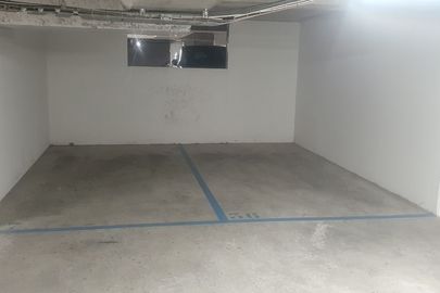 Parking Commerces place du Grand Ouest - rue Jules Verne - Massy