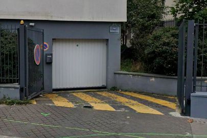 Parking Paris - 42 rue Pixercourt, 75020 Paris - Ménilmontant