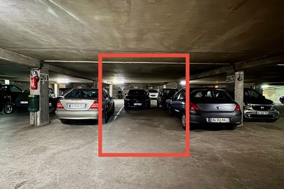 Parking Exposition Area - villa Curial - Paris 19
