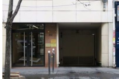 Parking 102 rue Ordener - Paris