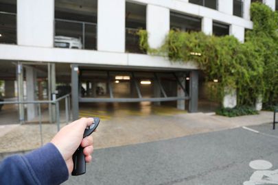 Parking 104 quai des Queyries - L'annexe