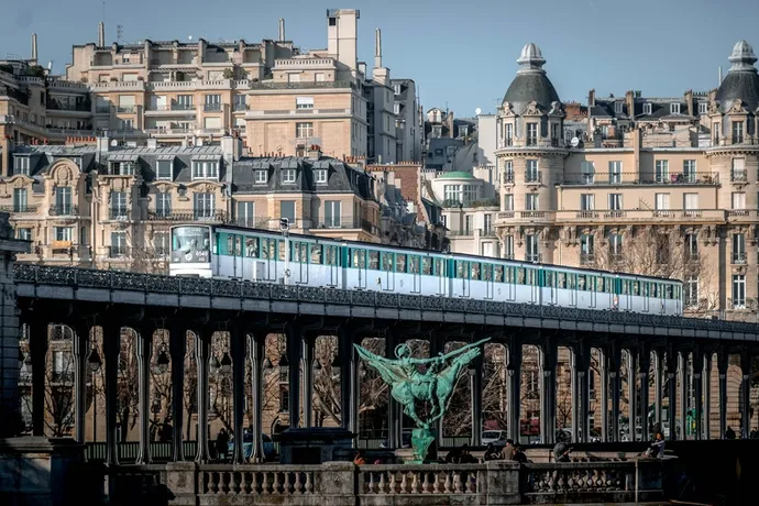 Vous pouvez désormais prendre les transports parisiens avec votre carte bancaire