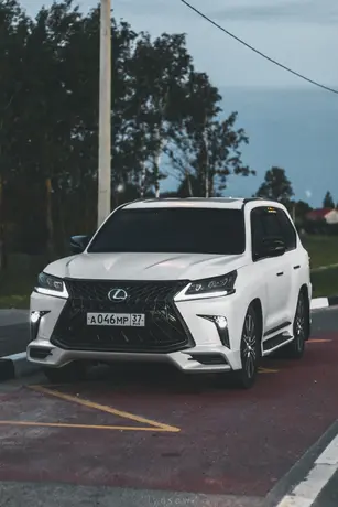Lexus UX 300e