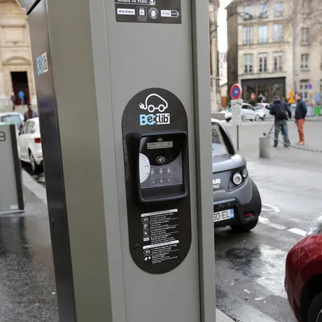 borne recharge belib paris