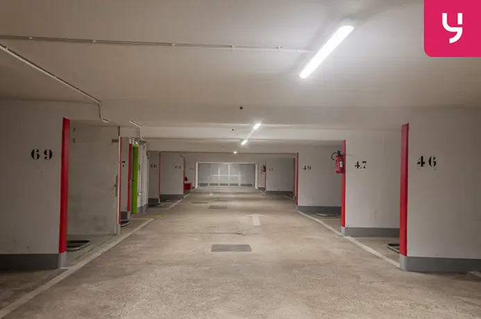 location parking marseille aout