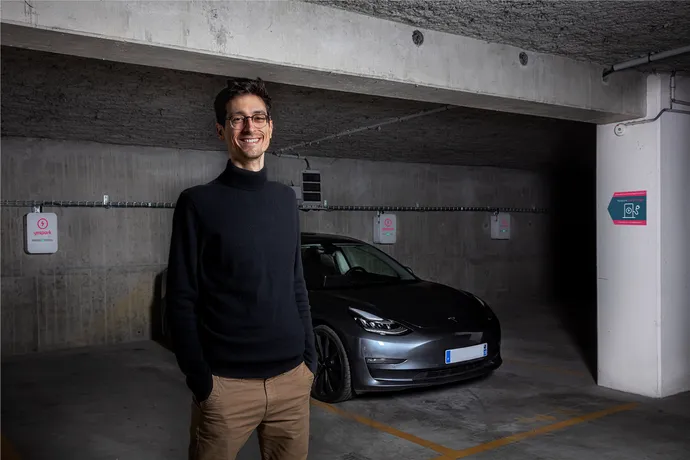 parking bordeaux avec borne de recharge voiture electrique