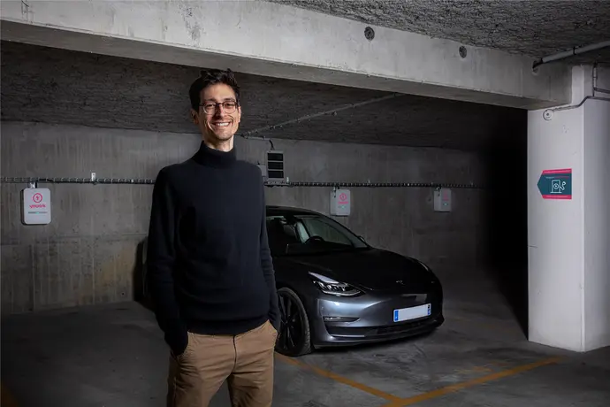 parking bordeaux avec borne de recharge voiture electrique