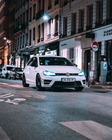 cordeliers-voiture-golf