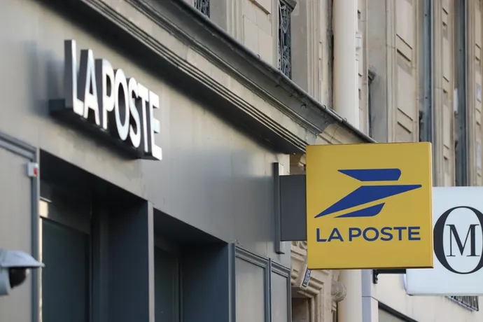 La Poste vend ses vélos électriques reconditionnés