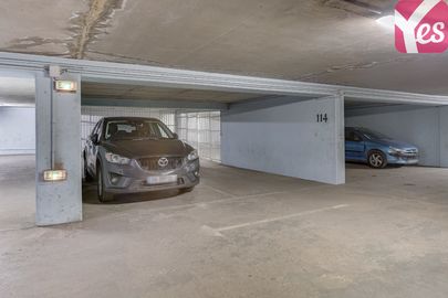 Parking Père Lachaise - L'Atelier des Lumières - Paris