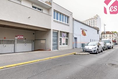 Vignette parking Métro Mairie de Clichy - rue Estienne D'orves