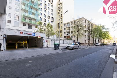 Parking Courbevoie - Hôtel de ville - Victor Hugo