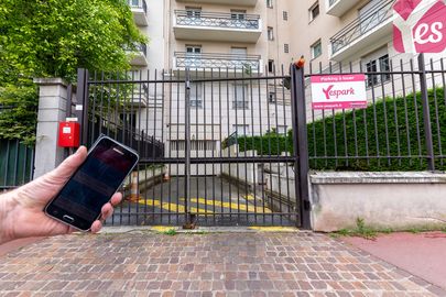 Vignette parking Métro Liberté - rue Jean Moulin - Charenton le Pont
