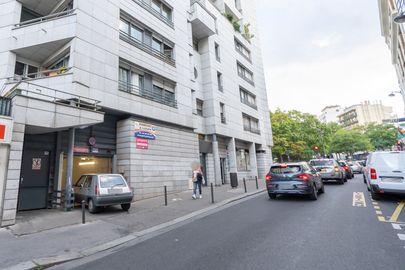 Parking Métro Télégraphe - rue de Romainville - Paris 19