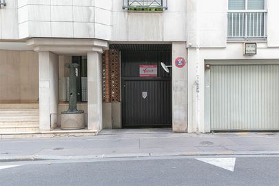 Parking Métro Église d'Auteuil - rue Jean de la fontaine - Paris 16