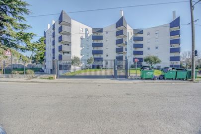 Vignette parking Lycée professionnel Frédéric Mistral - Ancienne route du Générac - Nîmes